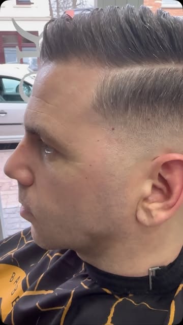 Fade von hinten fotografiert