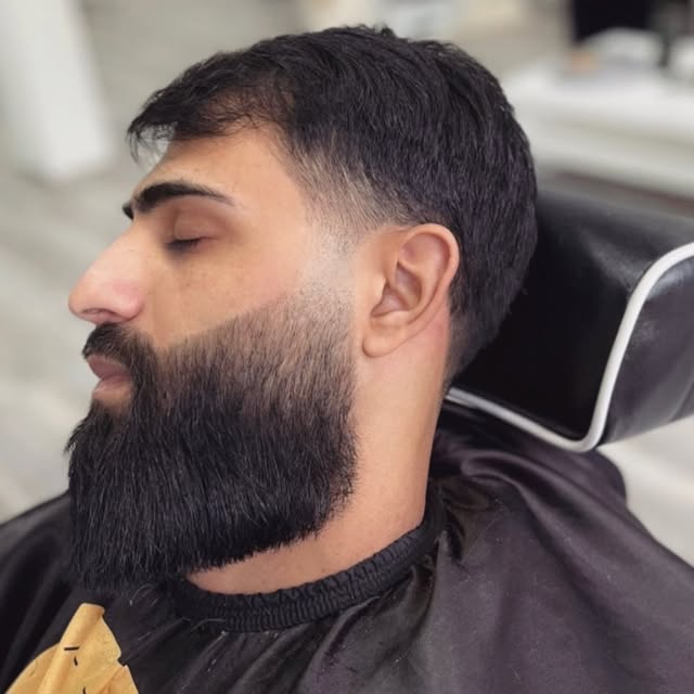 Kurzhaarschnitt mit sauberem Fade